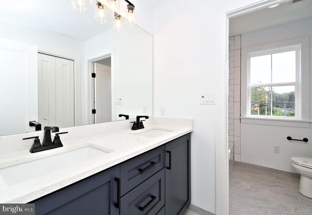 942 STEIN CT, Warminster, PA 18974