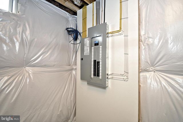 942 STEIN CT, Warminster, PA 18974