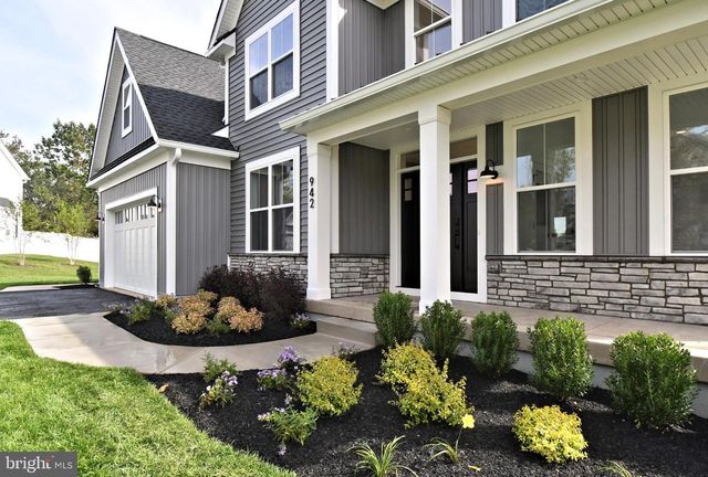 942 STEIN CT, Warminster, PA 18974