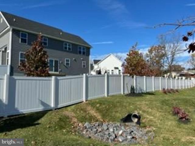 942 STEIN CT, Warminster, PA 18974