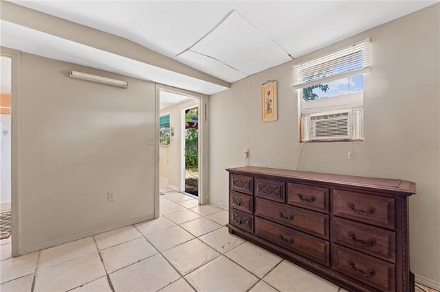2615 W COMANCHE AVENUE, Tampa, FL 33614