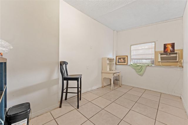 2615 W COMANCHE AVENUE, Tampa, FL 33614