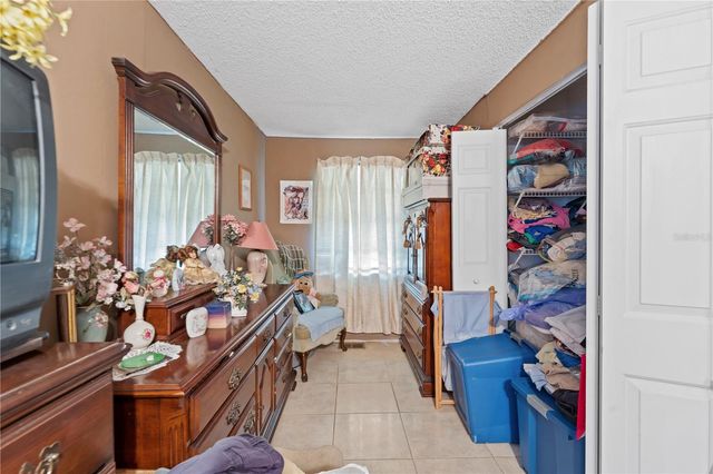 2615 W COMANCHE AVENUE, Tampa, FL 33614