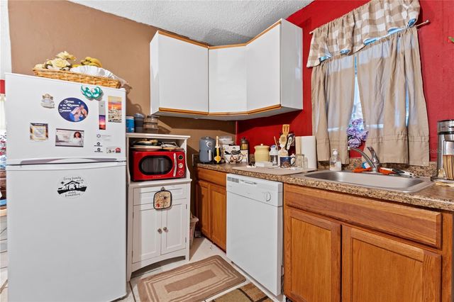 2615 W COMANCHE AVENUE, Tampa, FL 33614