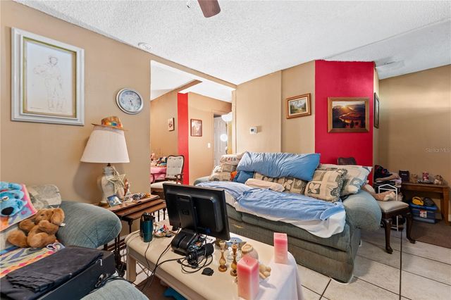 2615 W COMANCHE AVENUE, Tampa, FL 33614