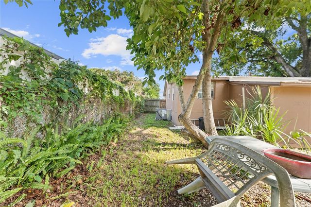 2615 W COMANCHE AVENUE, Tampa, FL 33614