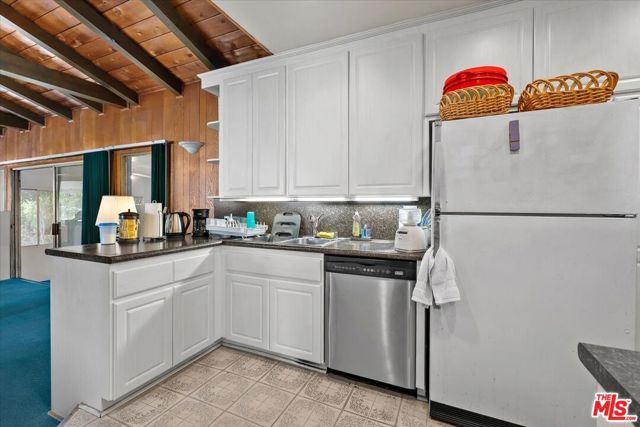 720 N Pass Avenue, Burbank, CA 91505