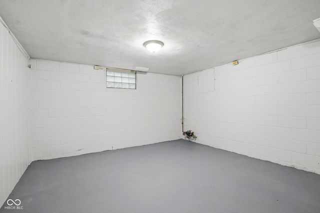 6808 Madison Avenue, Indianapolis, IN 46227