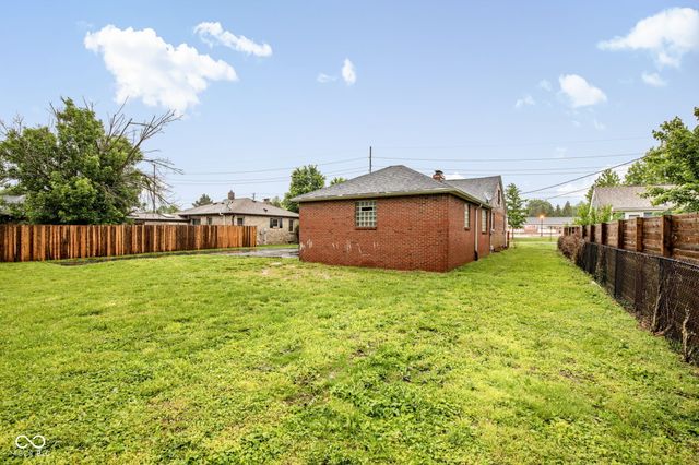 6808 Madison Avenue, Indianapolis, IN 46227