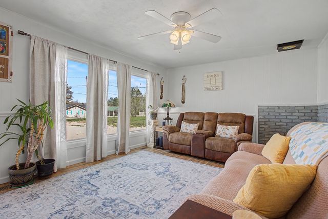 127 Rockhouse Rd, Hohenwald, TN 38462