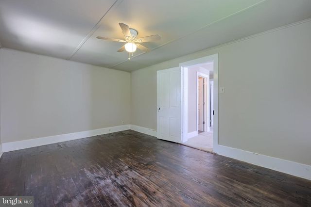 121 W PENN AVE, Wernersville, PA 19565