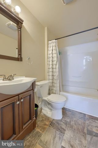 121 W PENN AVE, Wernersville, PA 19565