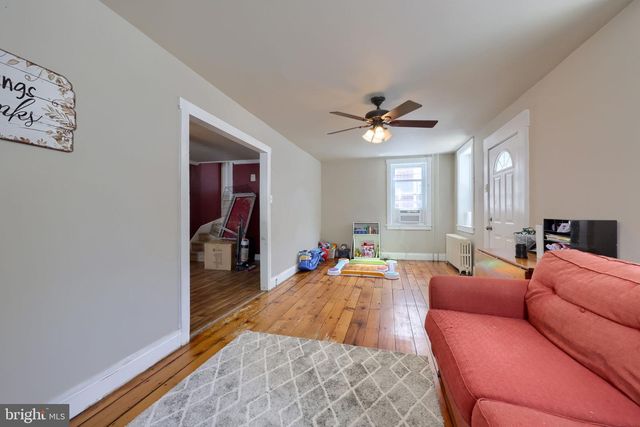 121 W PENN AVE, Wernersville, PA 19565