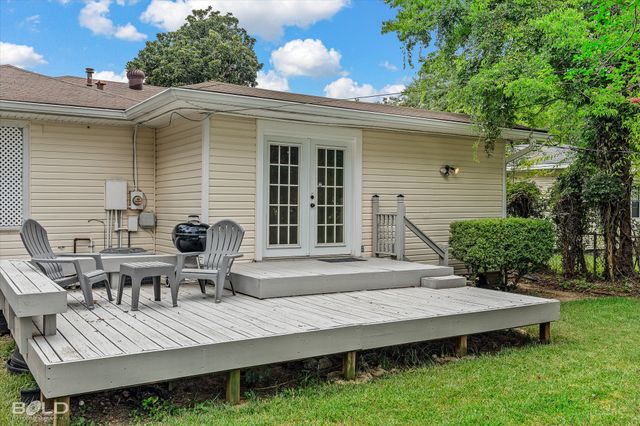 3862 Greenway Place, Shreveport, LA 71105