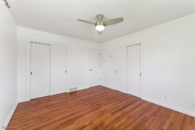 379 N Aurora Road, Aurora, OH 44202