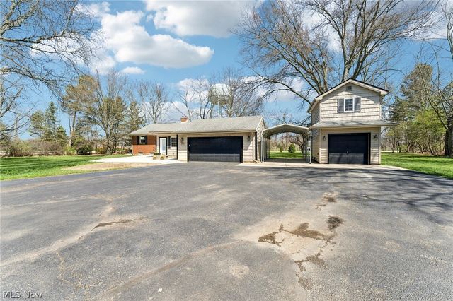 379 N Aurora Road, Aurora, OH 44202