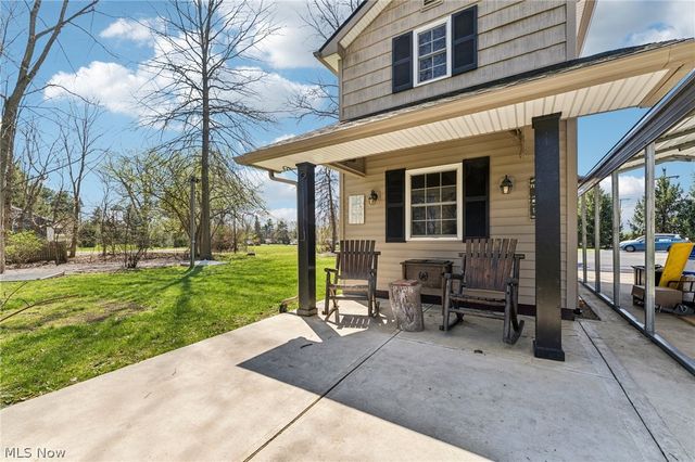 379 N Aurora Road, Aurora, OH 44202