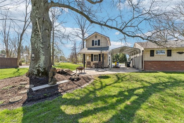 379 N Aurora Road, Aurora, OH 44202