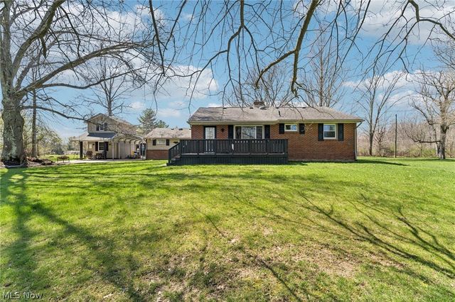 379 N Aurora Road, Aurora, OH 44202