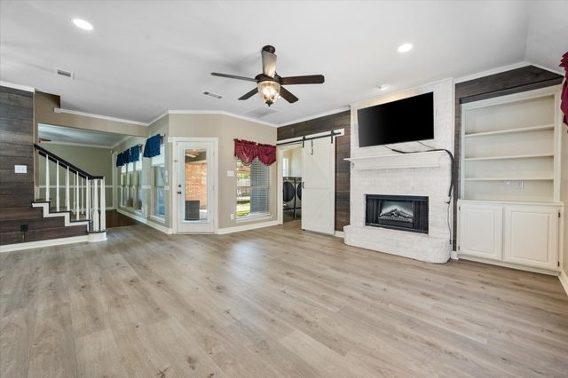 6806 Thornbird Lane, Arlington, TX 76001