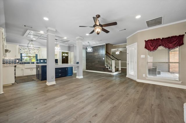 6806 Thornbird Lane, Arlington, TX 76001