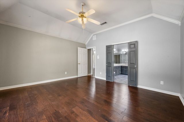 6806 Thornbird Lane, Arlington, TX 76001