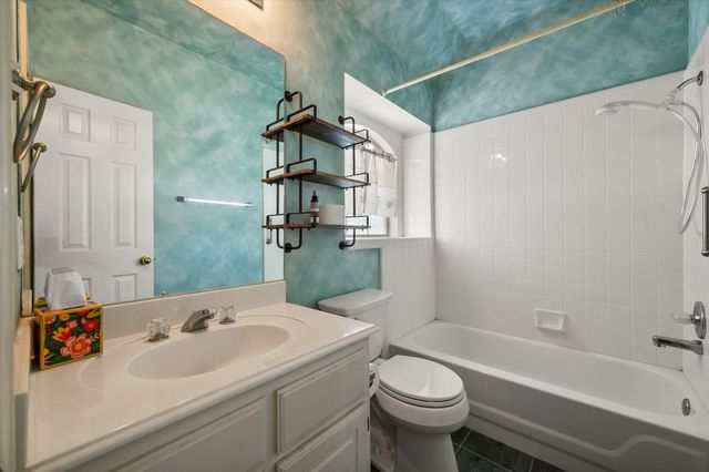 6806 Thornbird Lane, Arlington, TX 76001