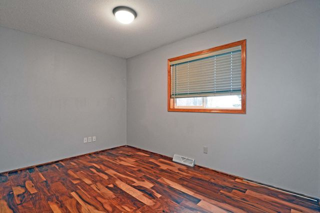 323 Morningside Circle, Saint Paul, MN 55119