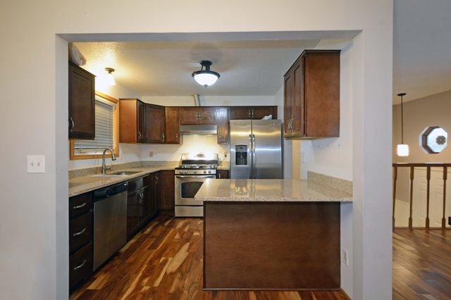 323 Morningside Circle, Saint Paul, MN 55119