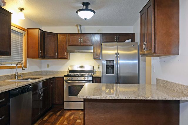 323 Morningside Circle, Saint Paul, MN 55119