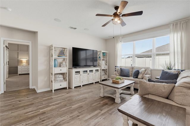 7903 LAGO MIST WAY, Wesley Chapel, FL 33545