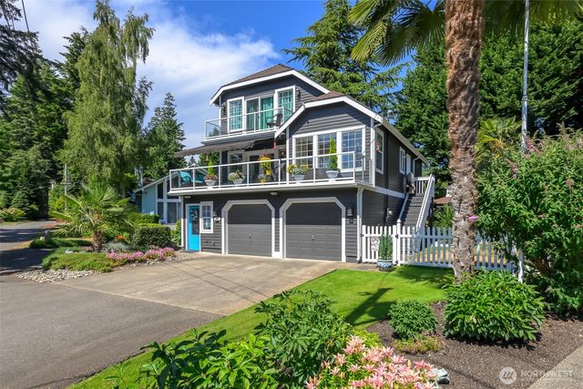101 NE Wagon Wheel Road, Belfair, WA 98528