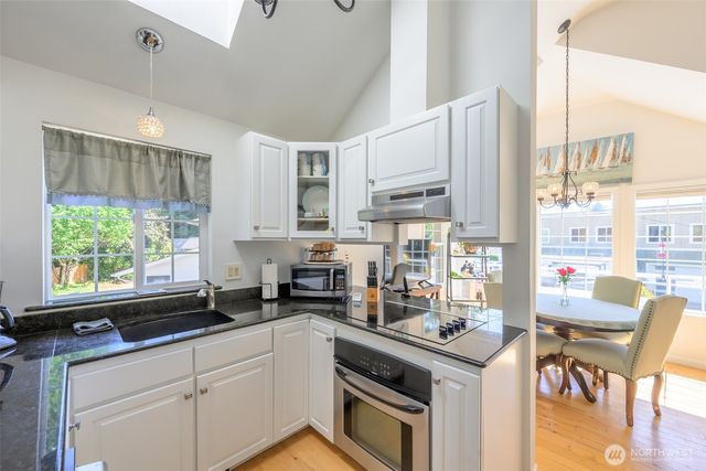 101 NE Wagon Wheel Road, Belfair, WA 98528