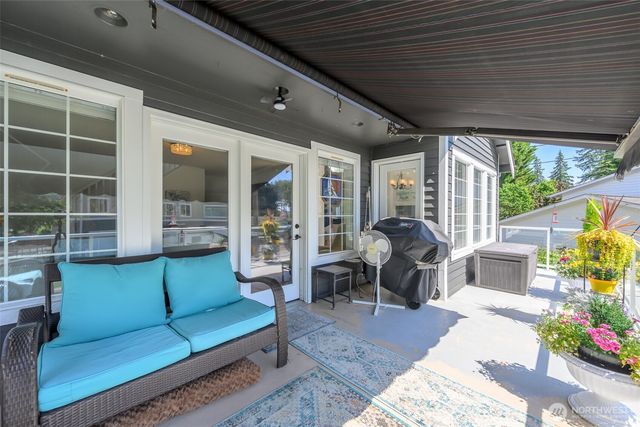 101 NE Wagon Wheel Road, Belfair, WA 98528