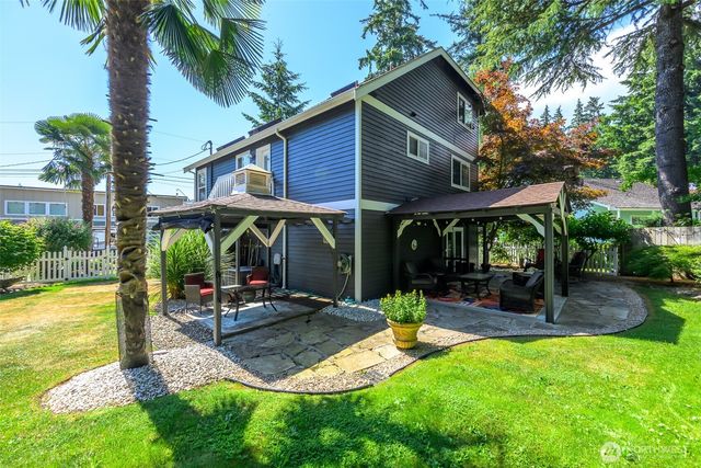 101 NE Wagon Wheel Road, Belfair, WA 98528