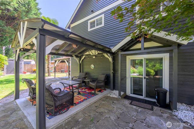 101 NE Wagon Wheel Road, Belfair, WA 98528