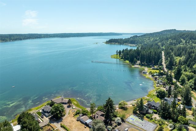 101 NE Wagon Wheel Road, Belfair, WA 98528