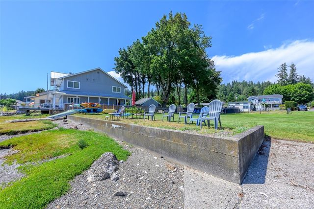 101 NE Wagon Wheel Road, Belfair, WA 98528