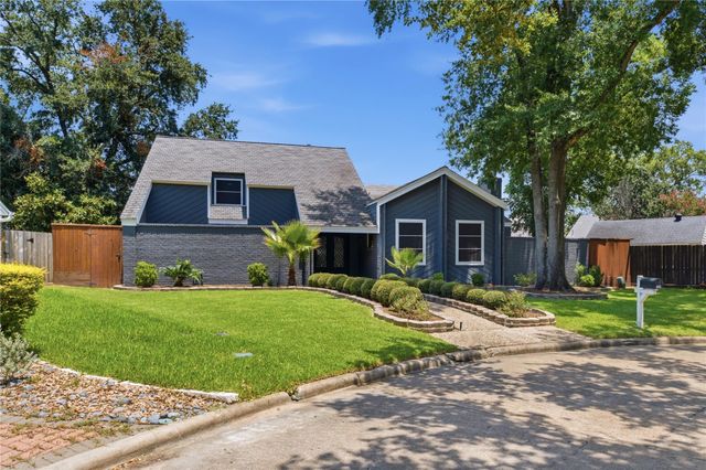 703 Queensmill Court, Houston, TX 77079