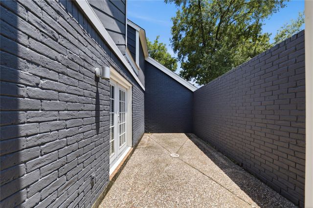 703 Queensmill Court, Houston, TX 77079