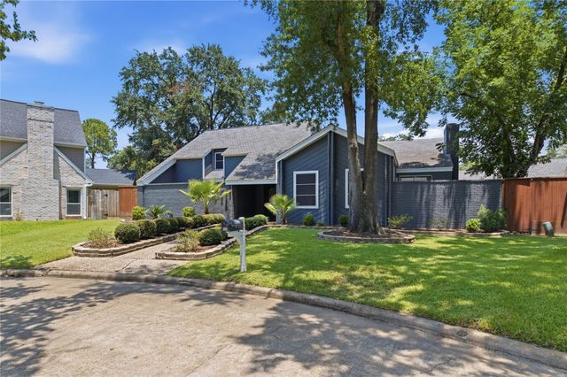 703 Queensmill Court, Houston, TX 77079