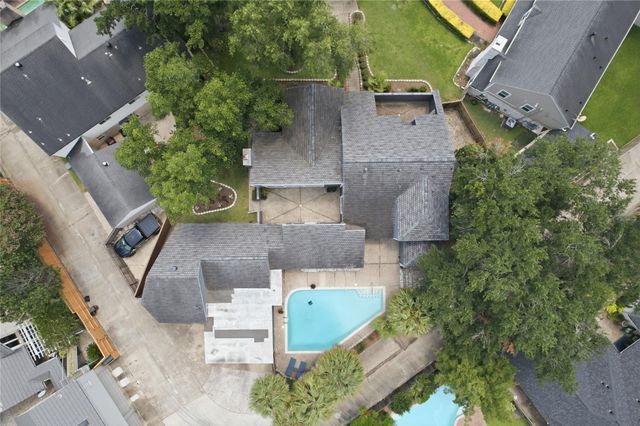 703 Queensmill Court, Houston, TX 77079