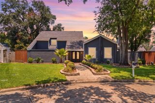 703 Queensmill Court, Houston, TX 77079