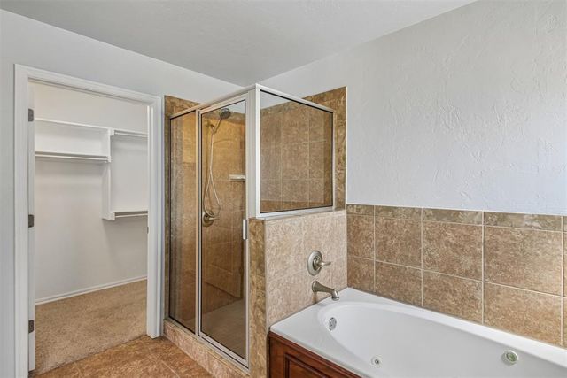 17250 Cottonwood Court, Newalla, OK 74857