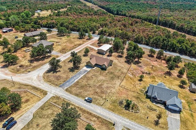17250 Cottonwood Court, Newalla, OK 74857