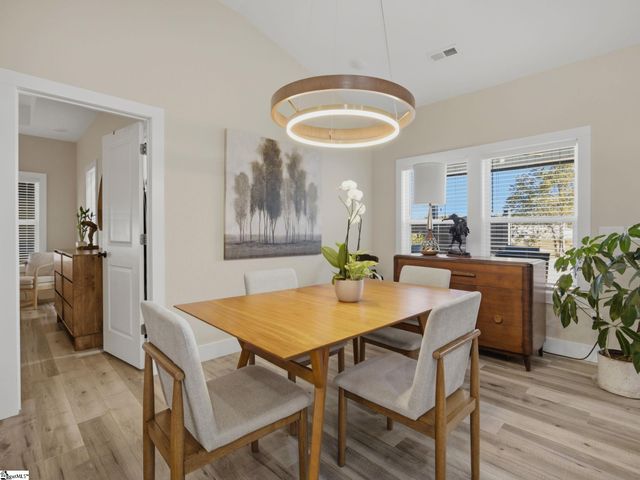 255 R C Thompson Road, Chesnee, SC 29323