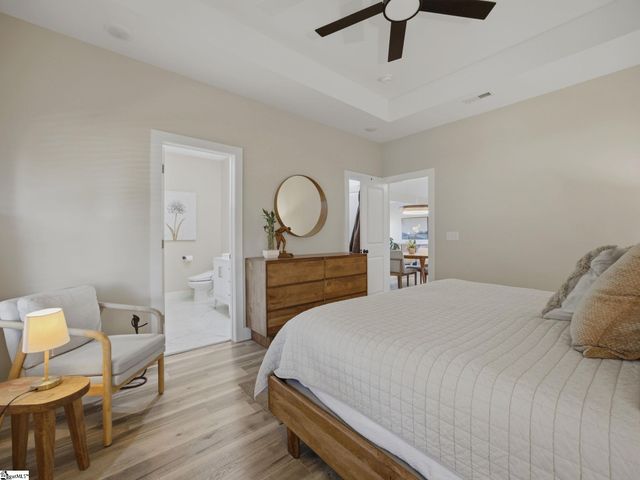 255 R C Thompson Road, Chesnee, SC 29323