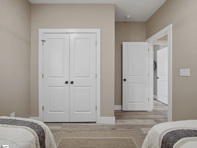 255 R C Thompson Road, Chesnee, SC 29323