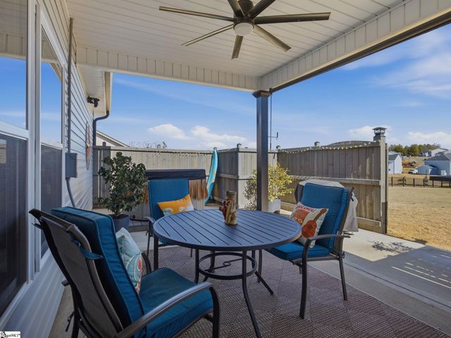 255 R C Thompson Road, Chesnee, SC 29323