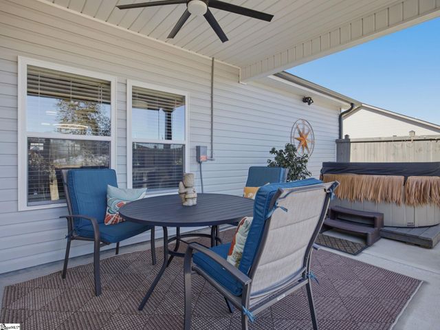 255 R C Thompson Road, Chesnee, SC 29323